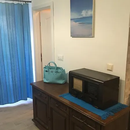 Apartamento Tisno-lujini Dvori *